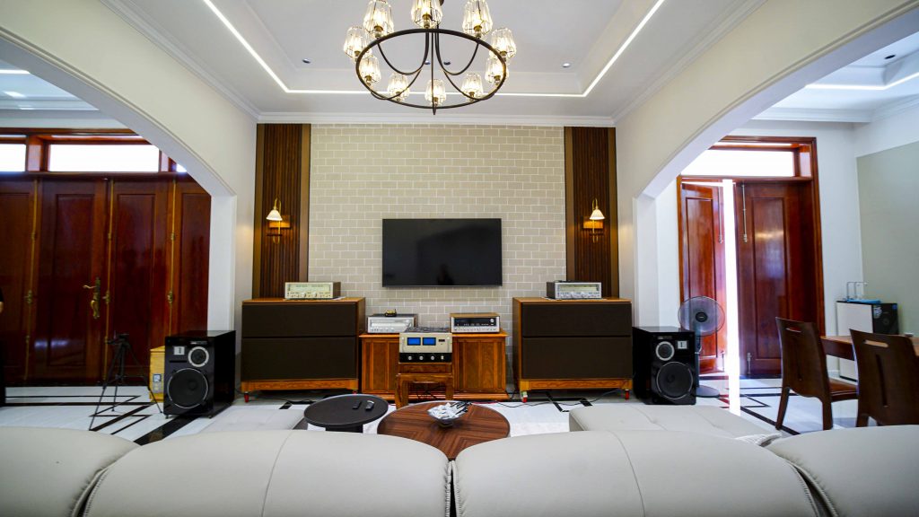 KIẾN TRÚC THẠCH KHUÊ